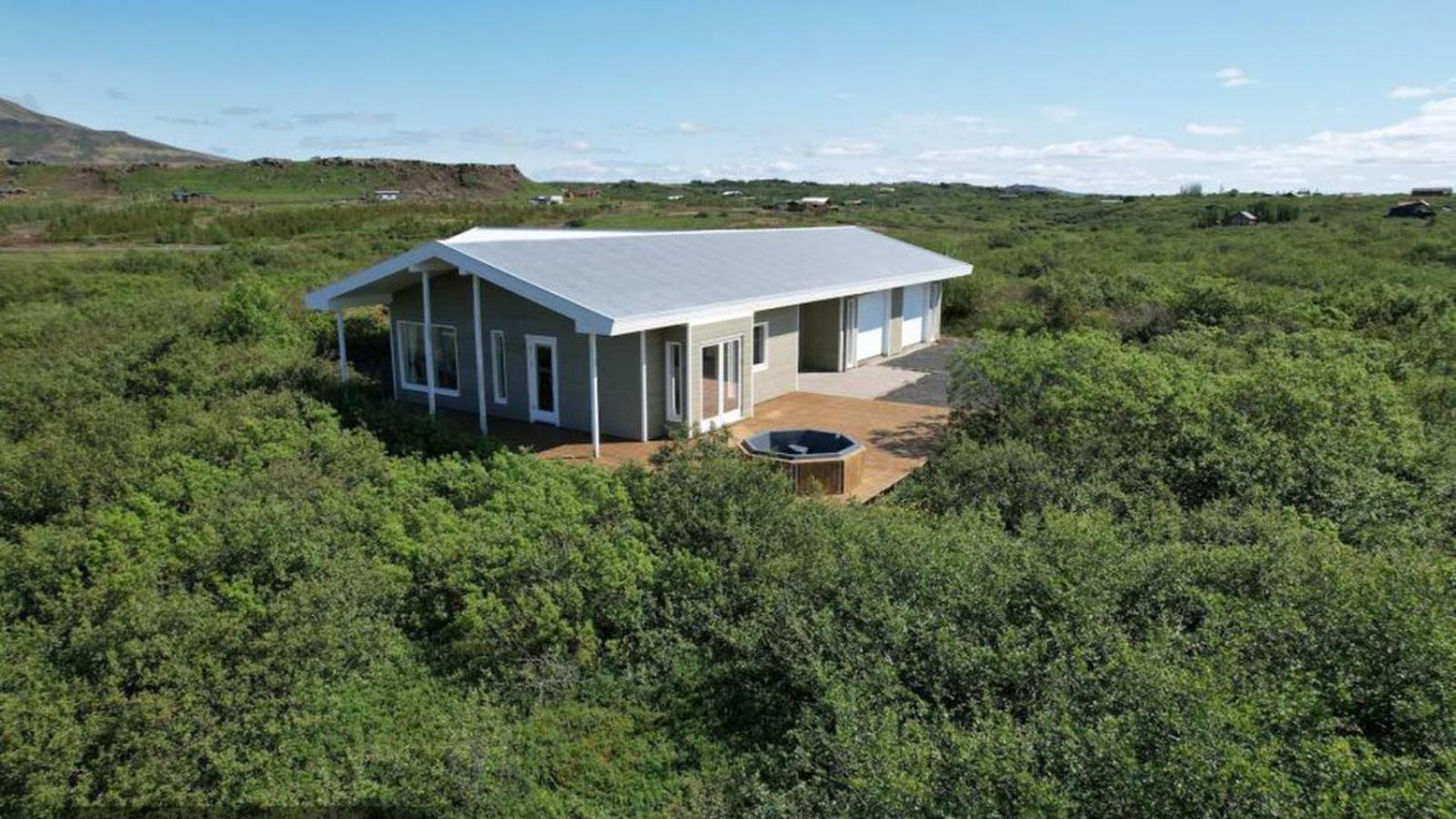 Holiday home Golden Circle Spectacular House!