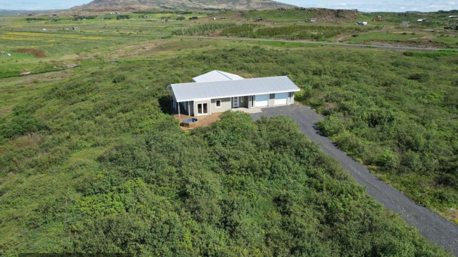 Golden Circle Spectacular House! Holiday home